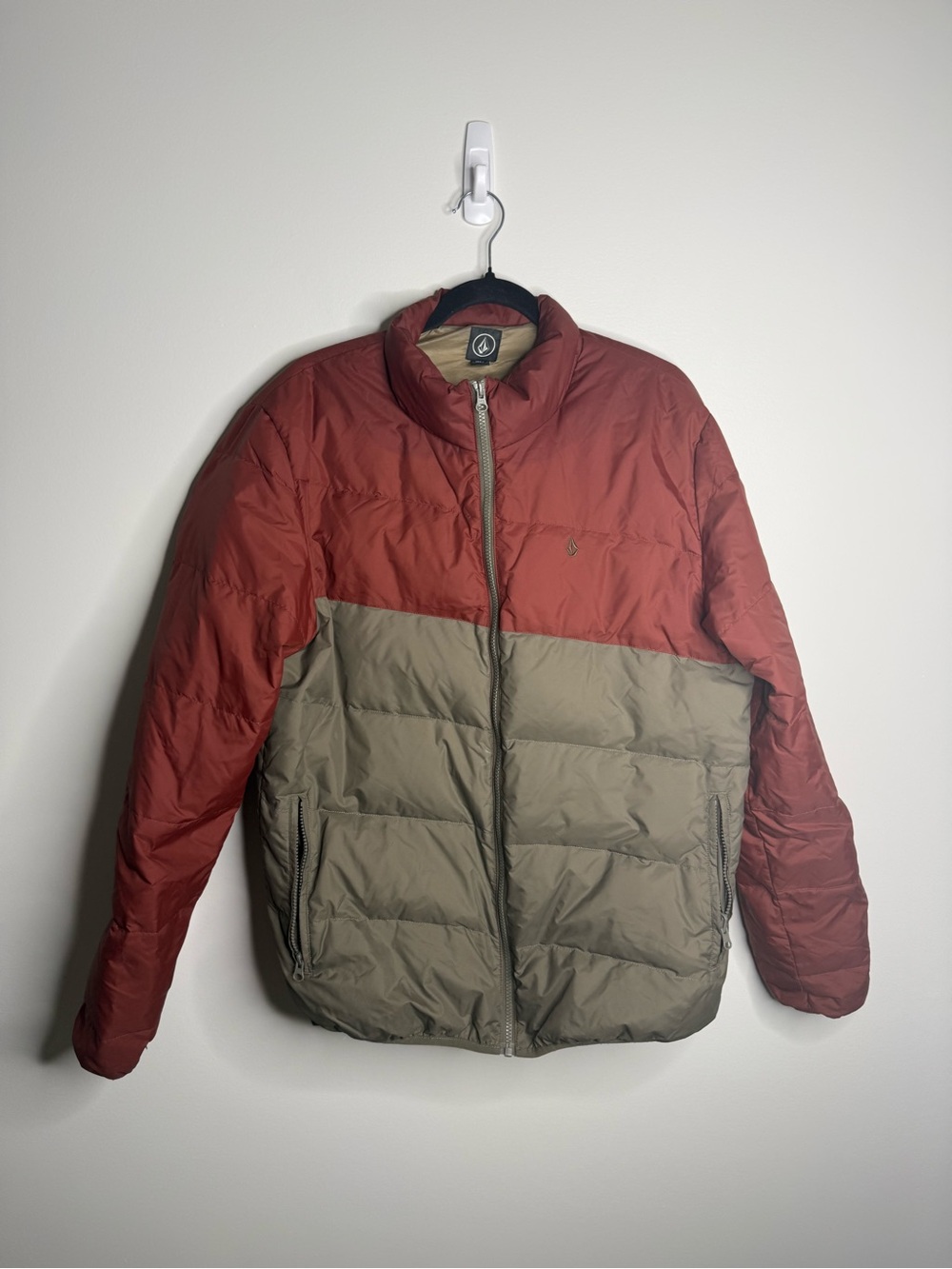 Volcom Two-Tone Rust and Olive Puffer Jacket size large